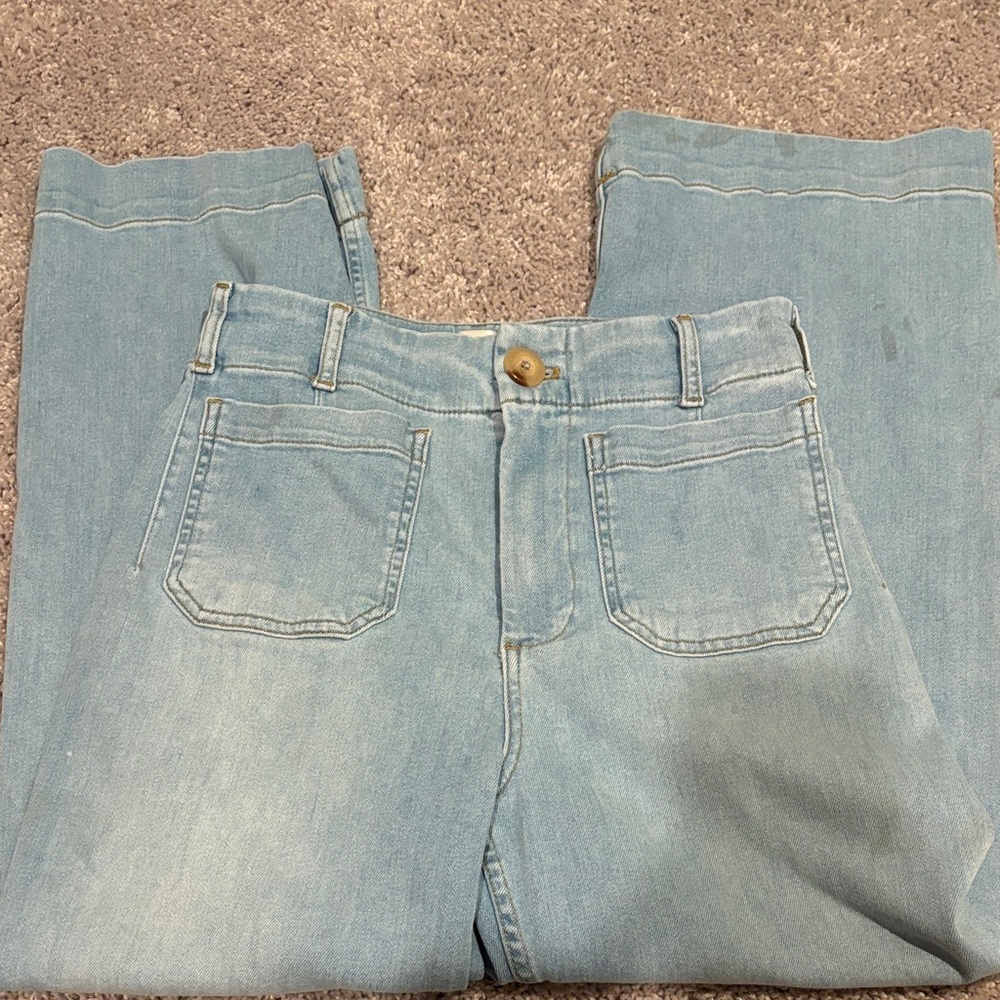 THE COLLETE JEAN ANTHROPOLOGY